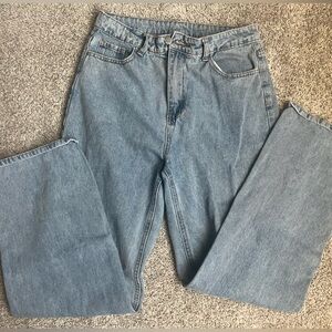 Light wash baggy jeans